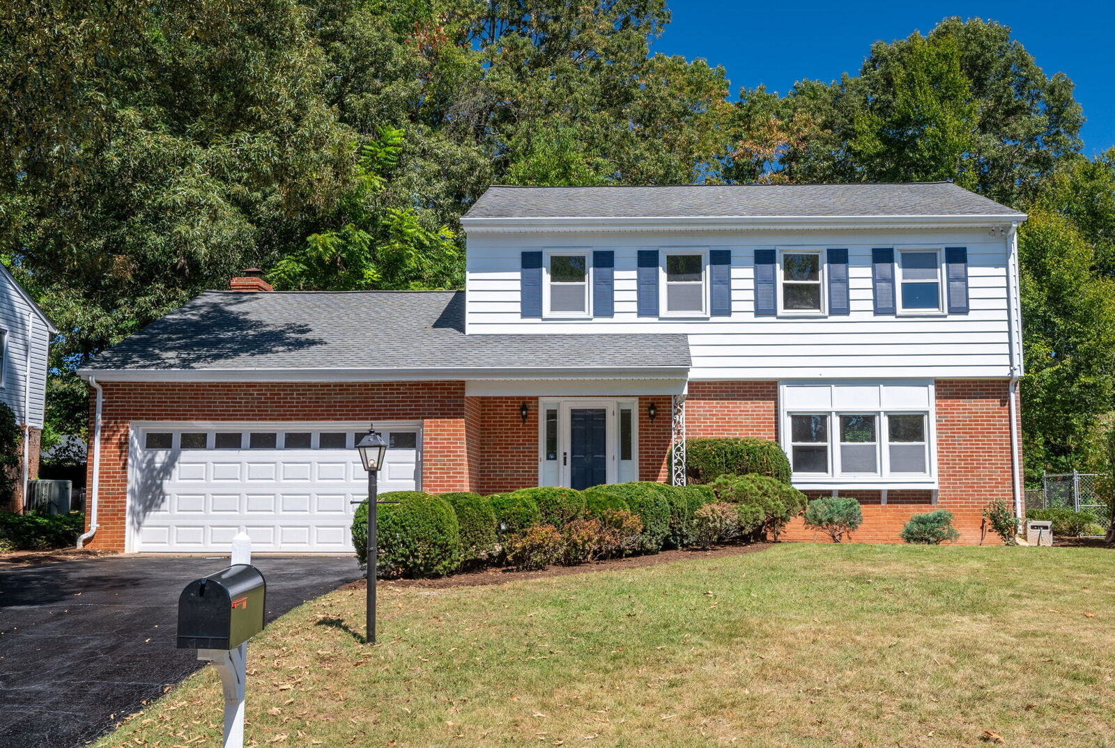 307 Eastbrook Dr Charlottesville VA 22901, sold